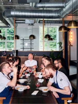 dagbladet_magasinet-20231028_000_00_00_037.pdf